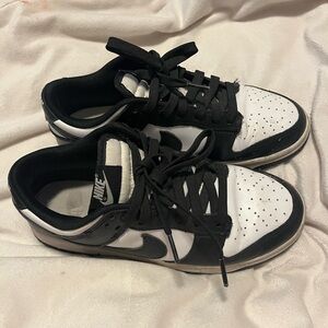 Nike Classic Black and White Low-Tops